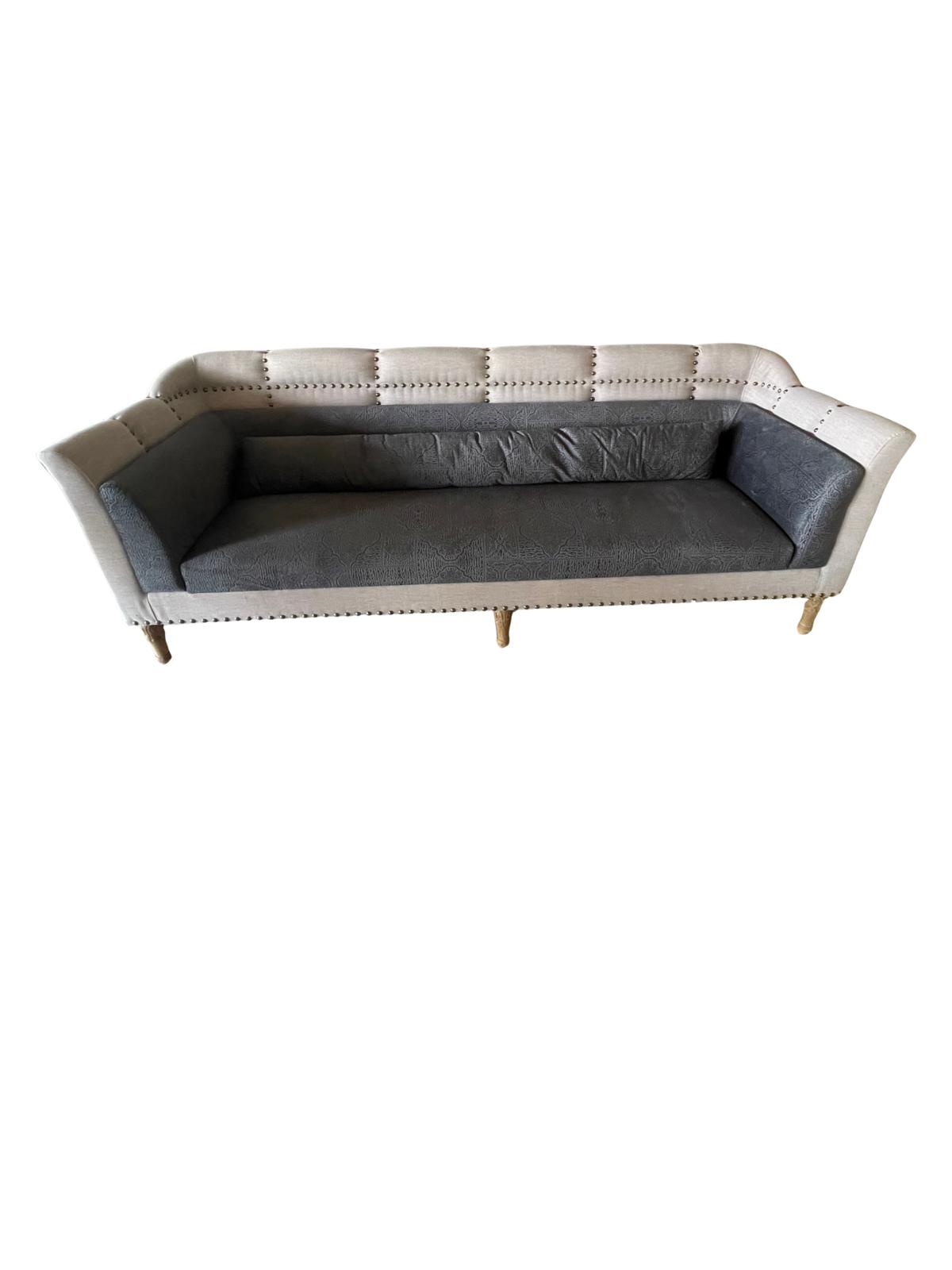 E 9        Stud Sofa