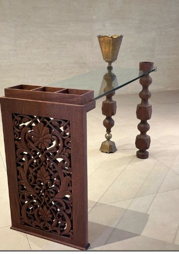 Mahogany mubkhar console