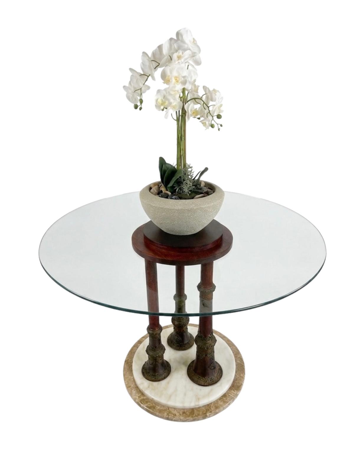 war horn center foyer table